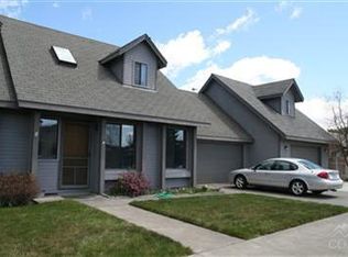 530 SW 25th St, Redmond, OR 97756