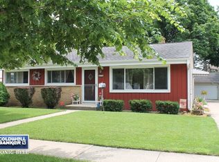 375 Alma Ter, Cary, IL 60013