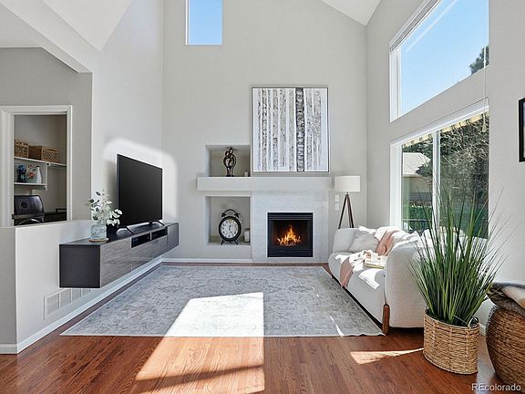 5th image of 14332 E Bellewood Place