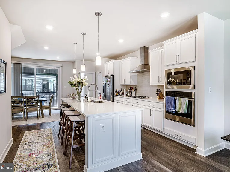 2335 Water Promenade Ave — Photo 17