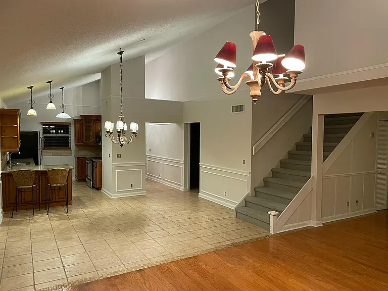 232 Maplecrest Cir — Photo 5
