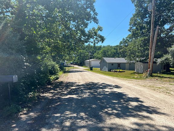 4th image of 39 Frontier Cir