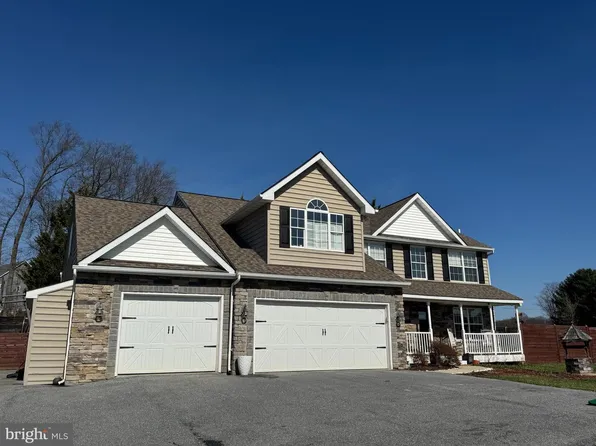 1901 Tea Mint Dr, Westminster, MD 21157