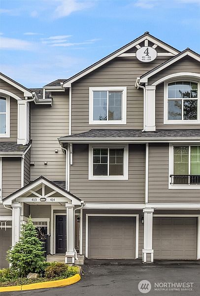 2nd image of 16125 Juanita Woodinville Way NE #414