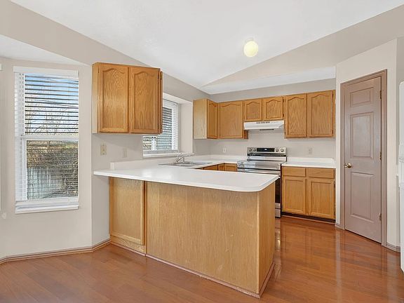 5th image of 1561 E Amblewood Ln