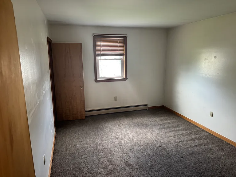 806 Old Claremont Rd #4 — Photo 6