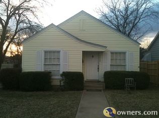 2820 Townsend Dr, Fort Worth, TX 76110