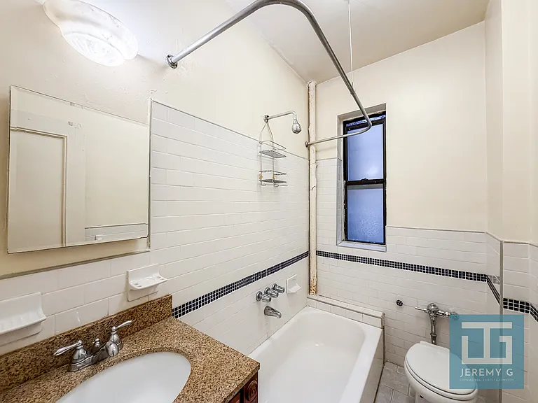609 W 186th St #44 — Photo 6