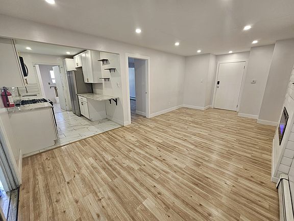 living room / kitchen