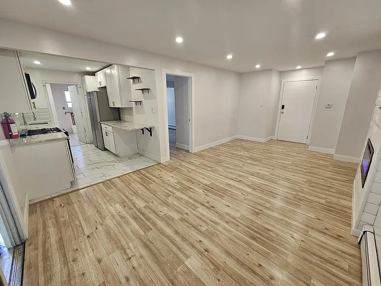 living room / kitchen