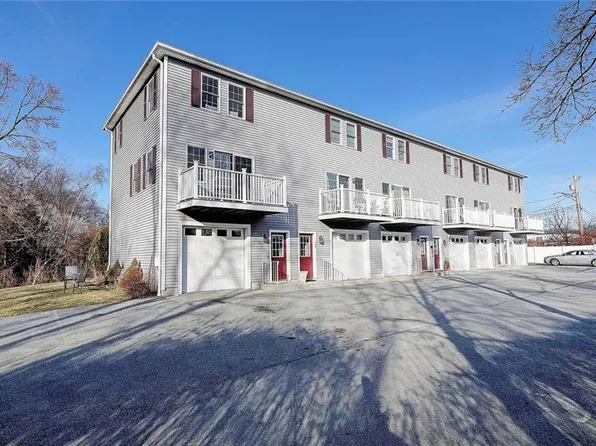 1 Drysdale St Unit 105, Warren, RI 02885