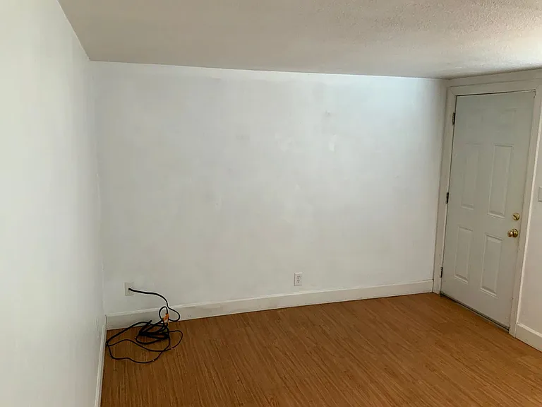 715 E 21st Ave — Photo 5