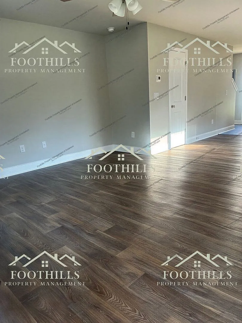 2 bed, 1.5 bath, $1,295 — Photo 3