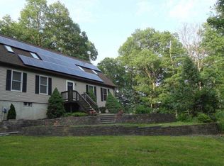 56 Oakland Hills Dr, Red Hook, NY 12571