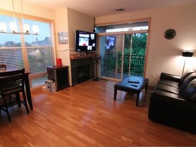301 Oak Grove St APT 502, Minneapolis, MN, 55403