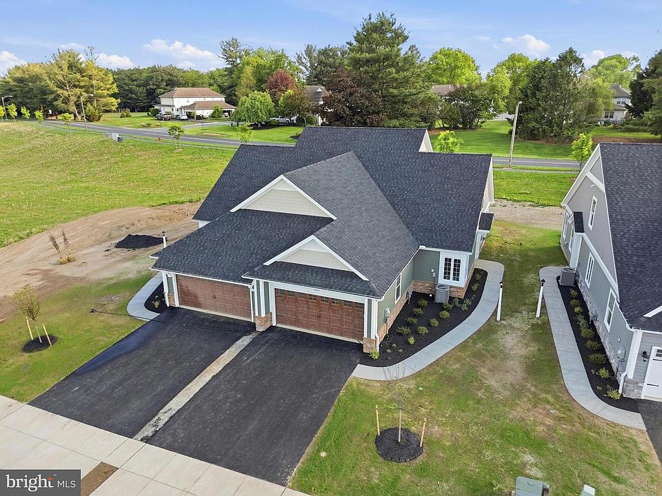 1st image of 221 Bellaride Ln #68