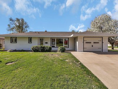 106 N High Dr NE, Hutchinson, MN, 55350