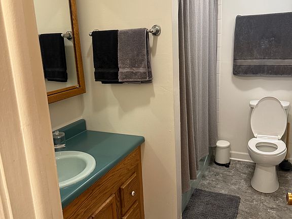 2nd image of 7617 S Essex Ave APT 1N