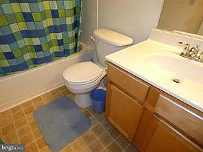 1308 Saunders Dr — Photo 29