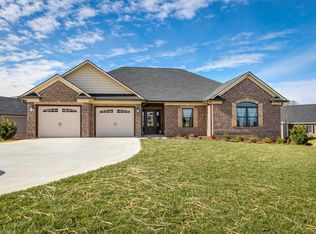 3180 Allison Mdws, Piney Flats, TN 37686