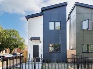 7205 S Ridgeland Ave, Chicago, IL 60649