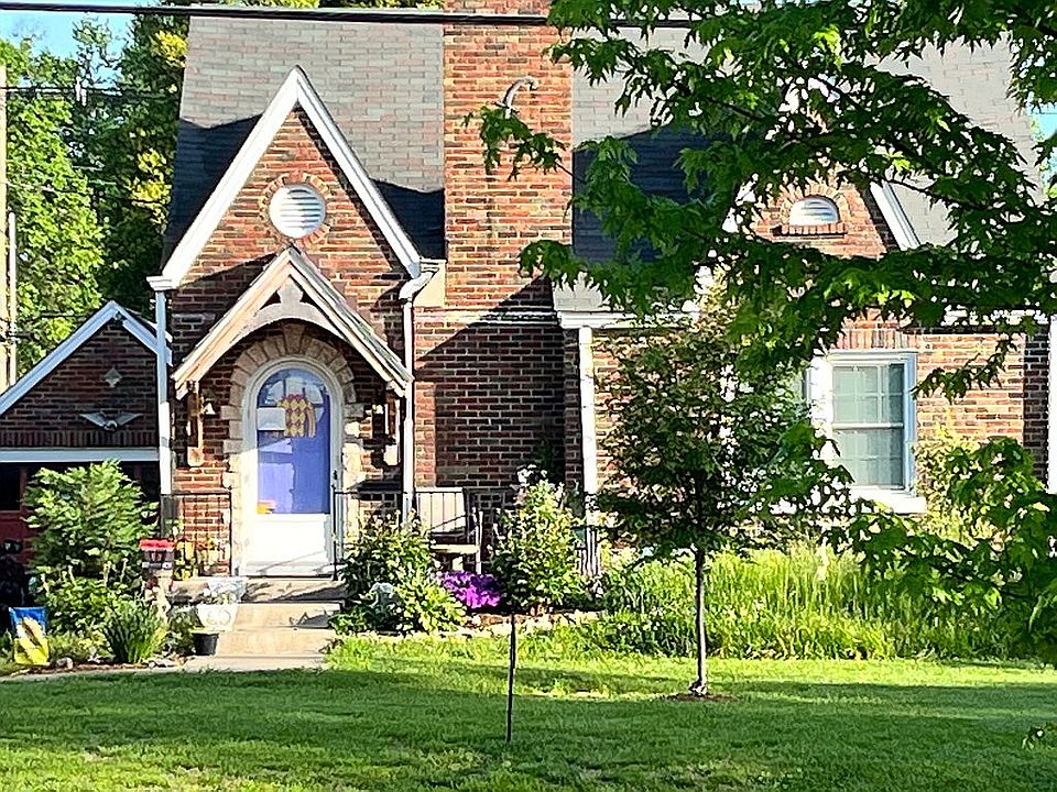 1st image of 2381 Hawthorne Ave
