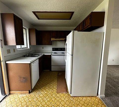 5th image of 3724 Billings Dr #5