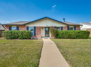 3209 Rose Hill Rd, Carrollton, TX 75007