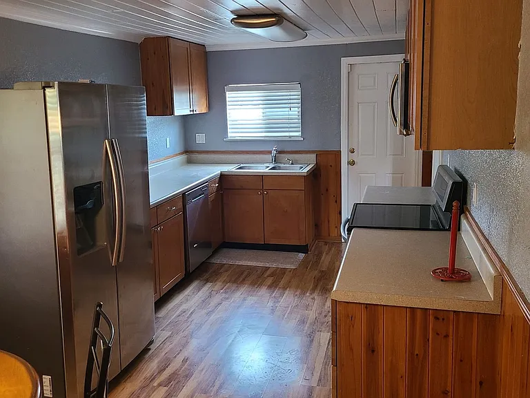 720 W Tropicana Ct — Photo 4