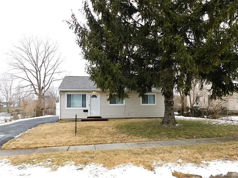 3631 Marlin Ave — Photo 3