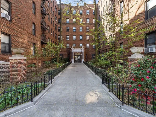 83-10-35 Avenue 5 #L, Jackson Heights, NY 11372