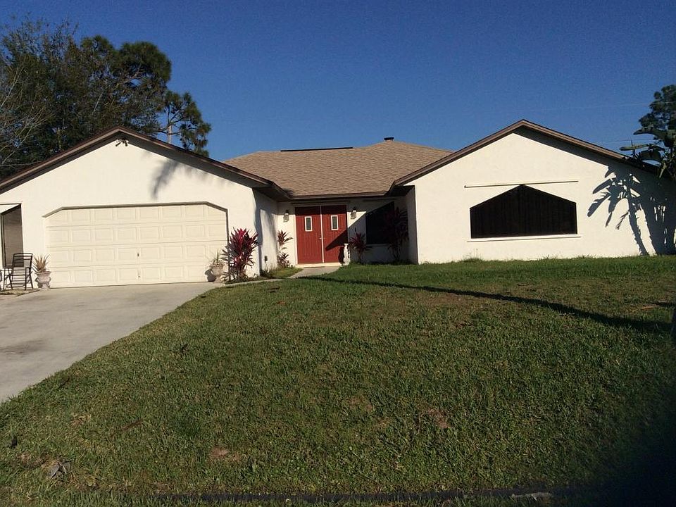 Home For Sale In Port St Lucie area-No specific community or develo
