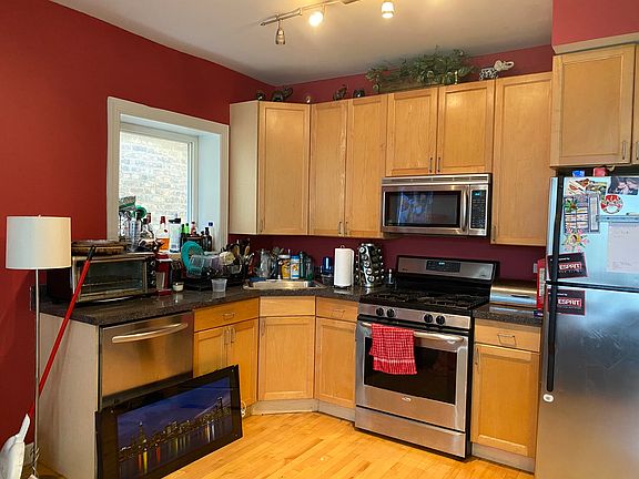 2nd image of 2513 W Superior St #1