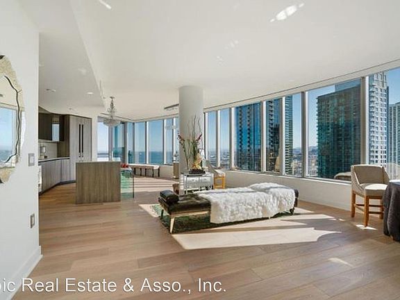 4th image of 201 Folsom St #33