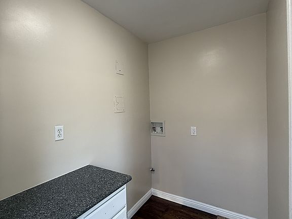 5th image of 3111 W Jeffries Ave