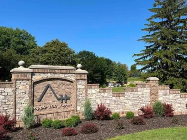 7325 N Tiburon Ln #116, Appleton, WI 54913