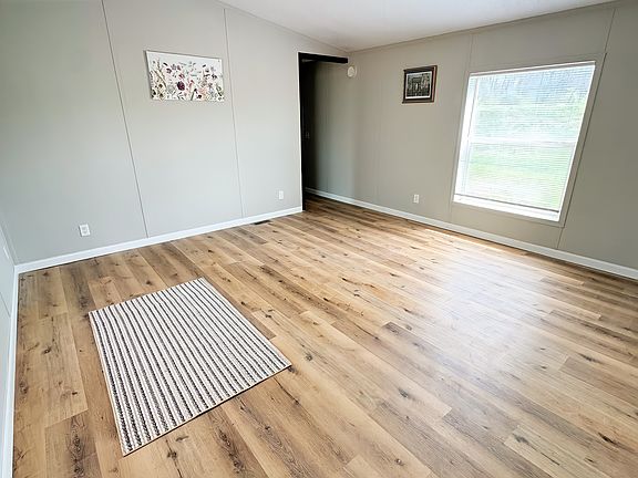 3rd image of 2552 Smith Ave #149
