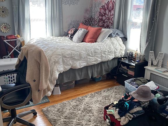 2nd image of 27 Woodstock Ave #1XXX