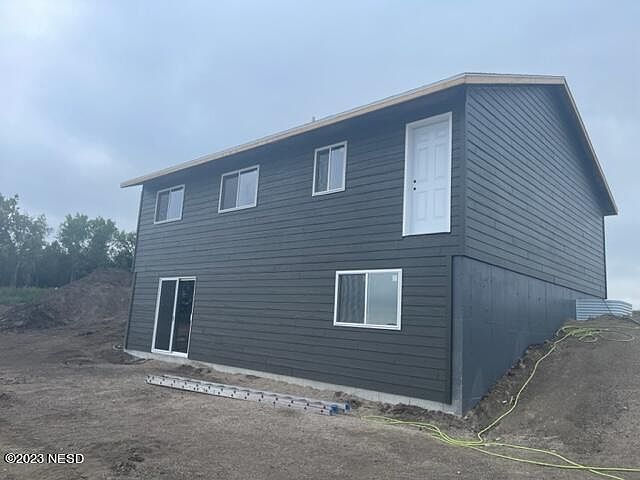 2nd image of 32 27th St SW