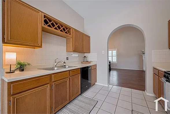 5814 N Magazine Cir — Photo 7