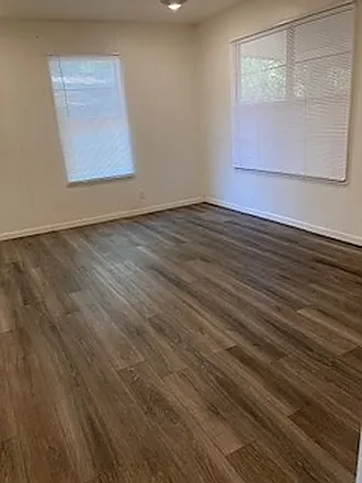 1 bed, $1,400 — Photo 3