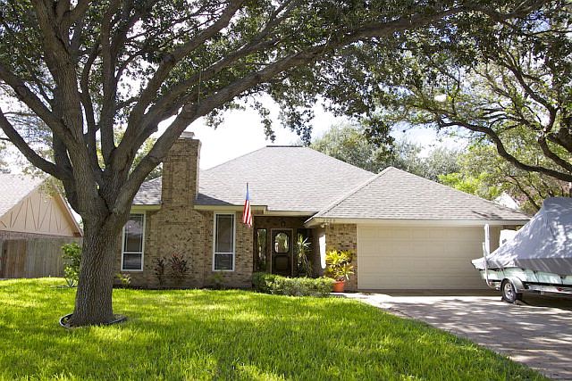 1st image of 2909 Pelican Ave