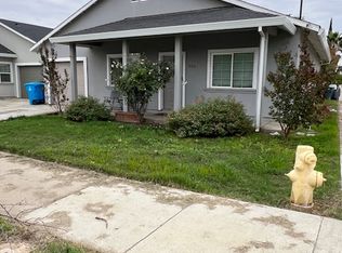 930 12th St, Marysville, CA 95901