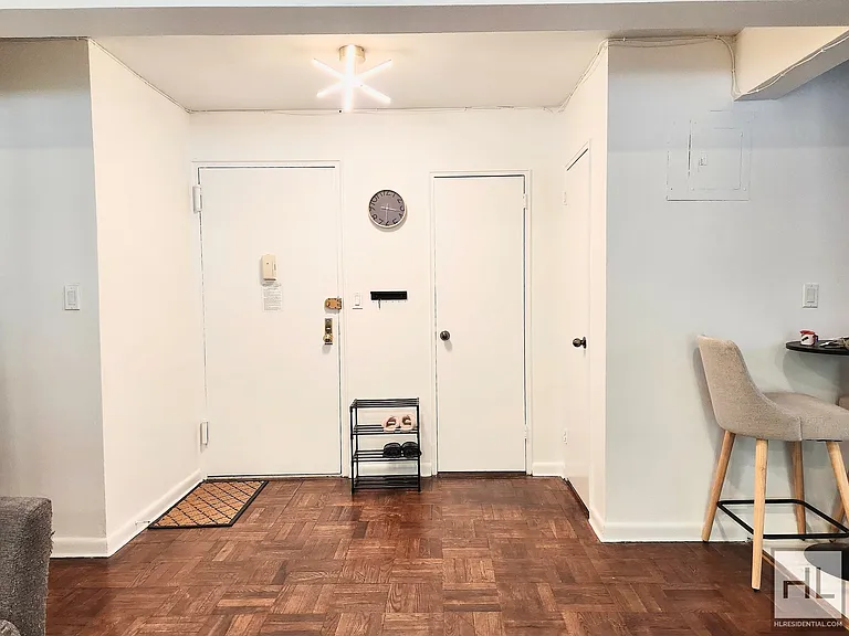 850 Howard Ave #1B — Photo 9
