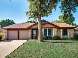 7509 Beckwood Dr, Fort Worth, TX 76112