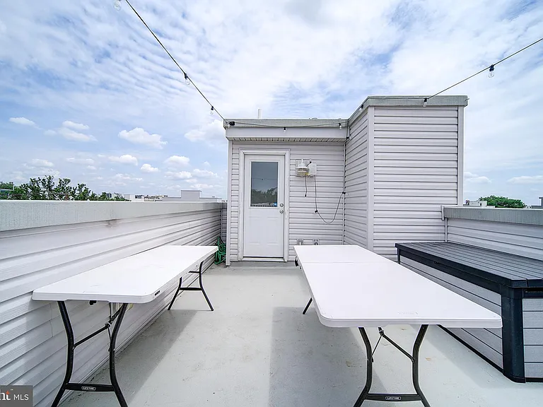 1513 S Lambert St — Photo 26