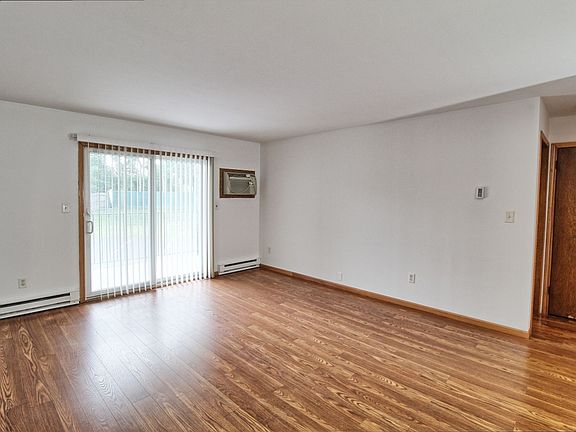 5th image of 197 Flintridge Dr APT 3