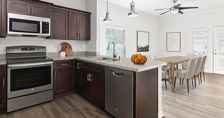 Valley Farms Apartment Homes — Photo 1