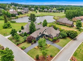 751 Brassie Falls Ln, Jefferson, GA