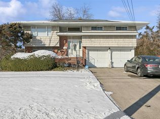 229 New Jersey Ave, Bay Shore, NY 11706